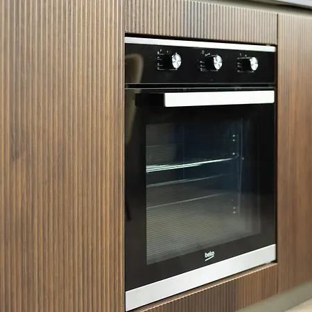 Tuscan Refined Retreat Daire