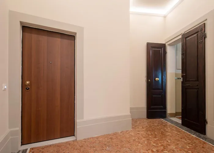 Апартаменты Tuscan Refined Retreat Флоренция