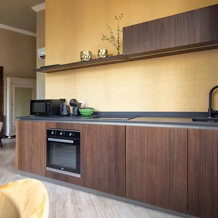 Tuscan Refined Retreat Firenze
